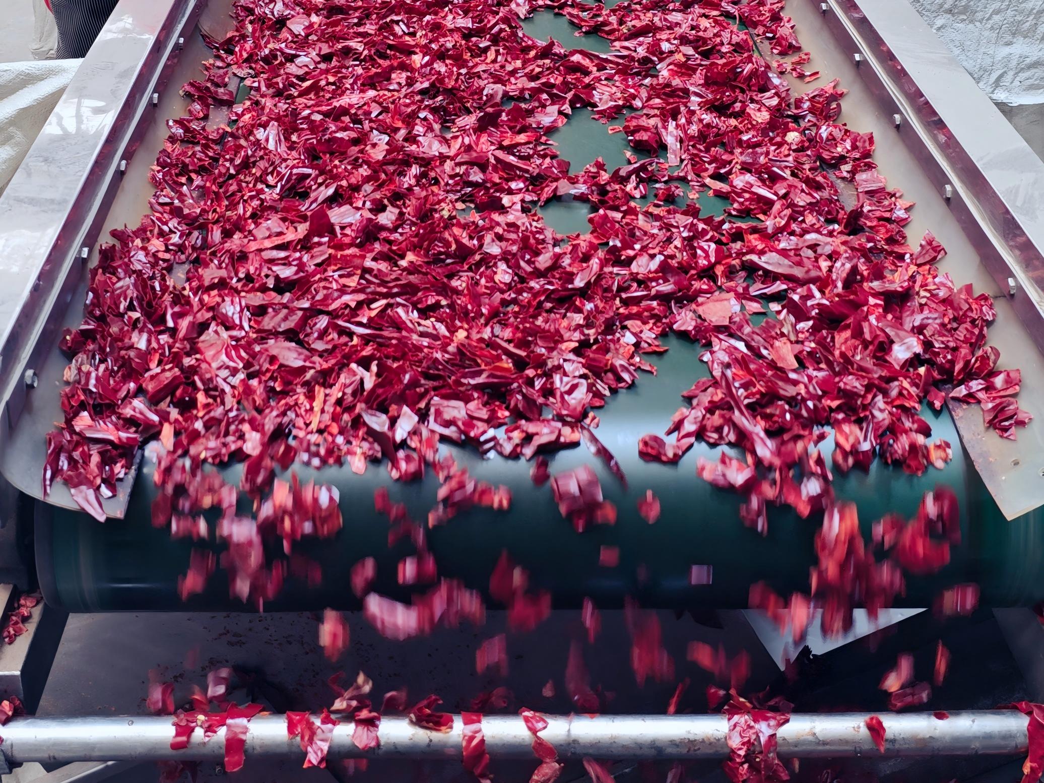 How is paprika manufactured